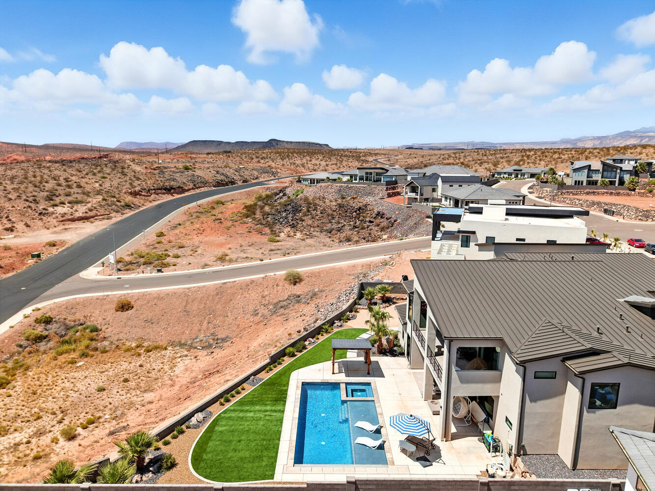 GRAND HEIGHTS - Residential