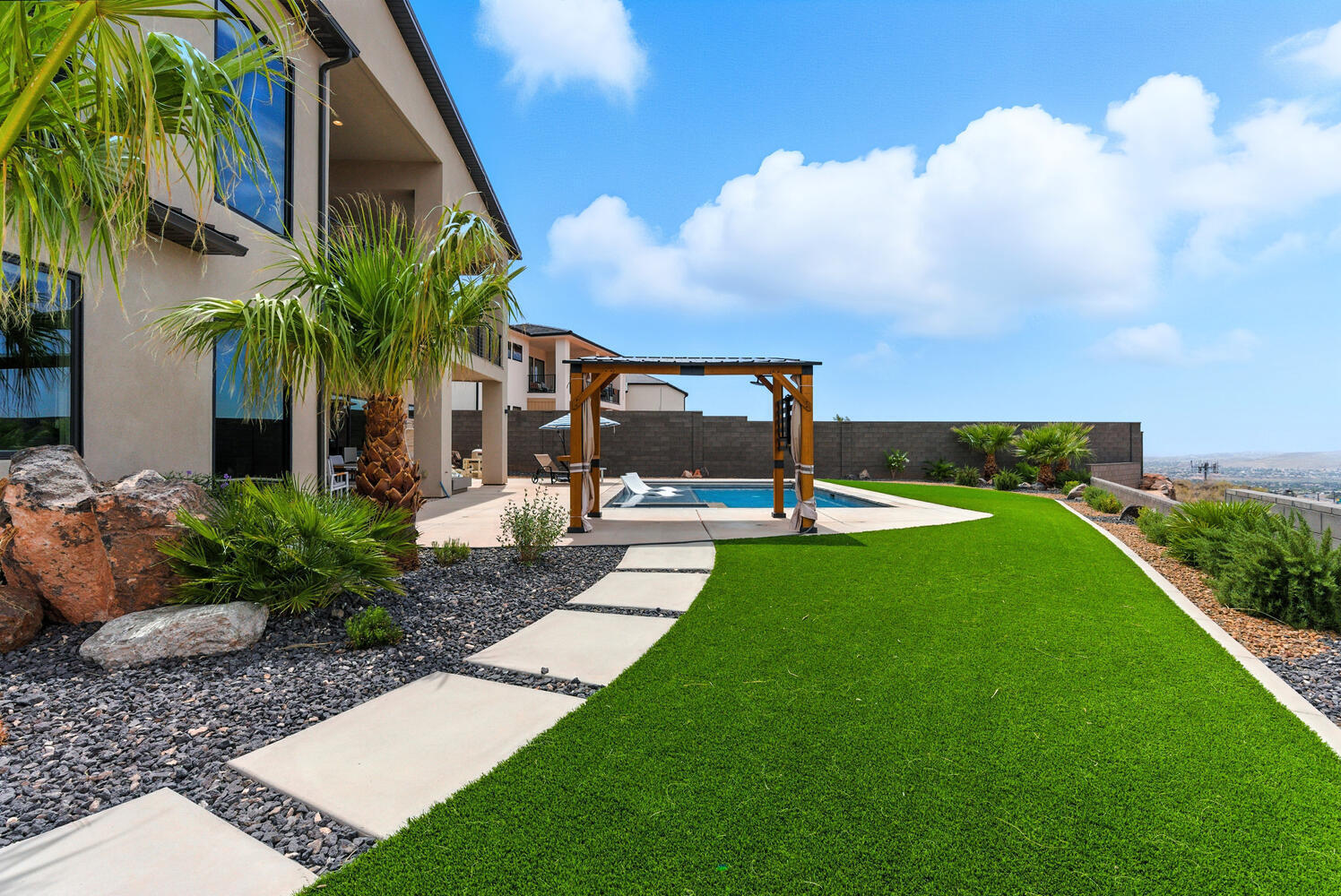 GRAND HEIGHTS - Residential