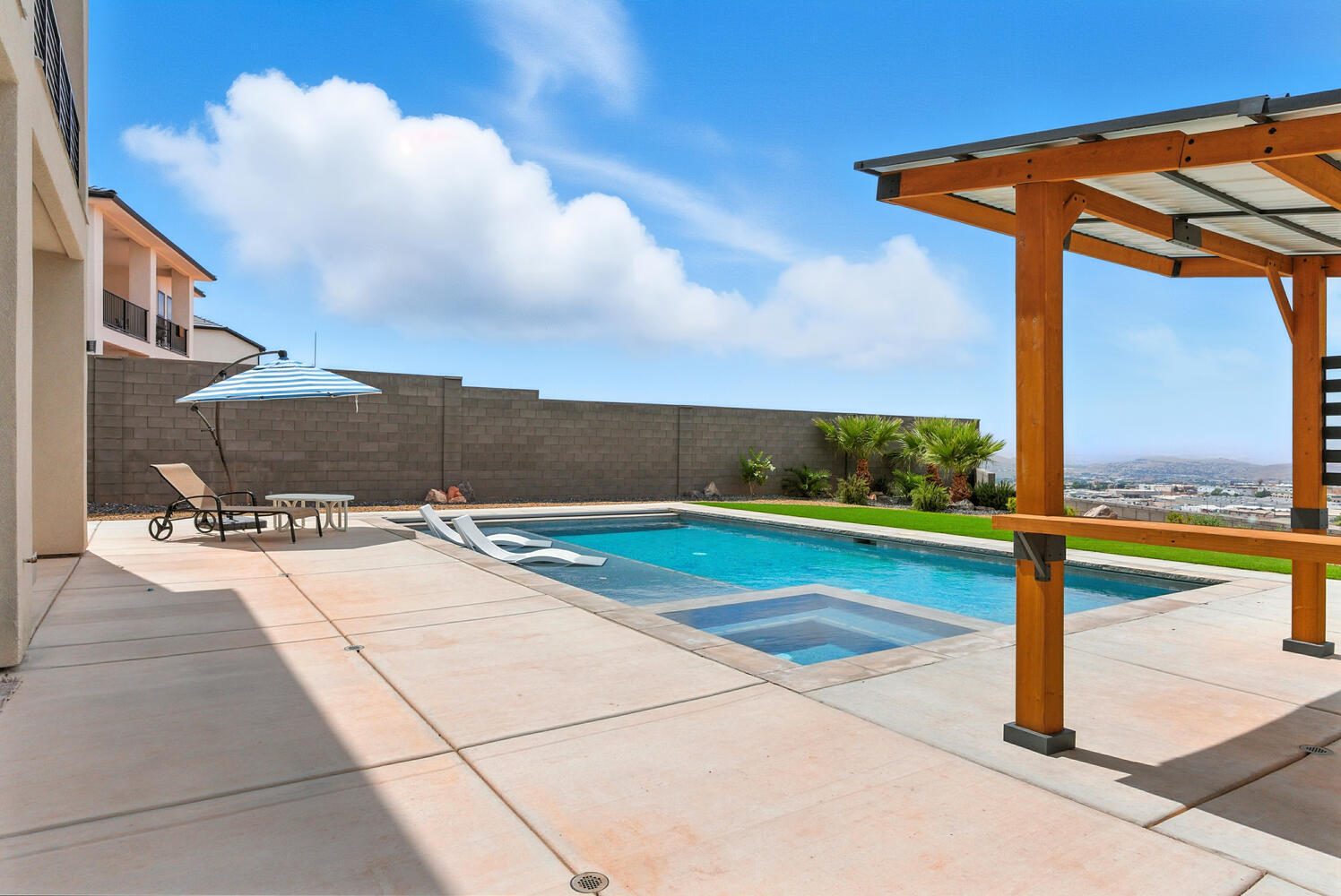 GRAND HEIGHTS - Residential