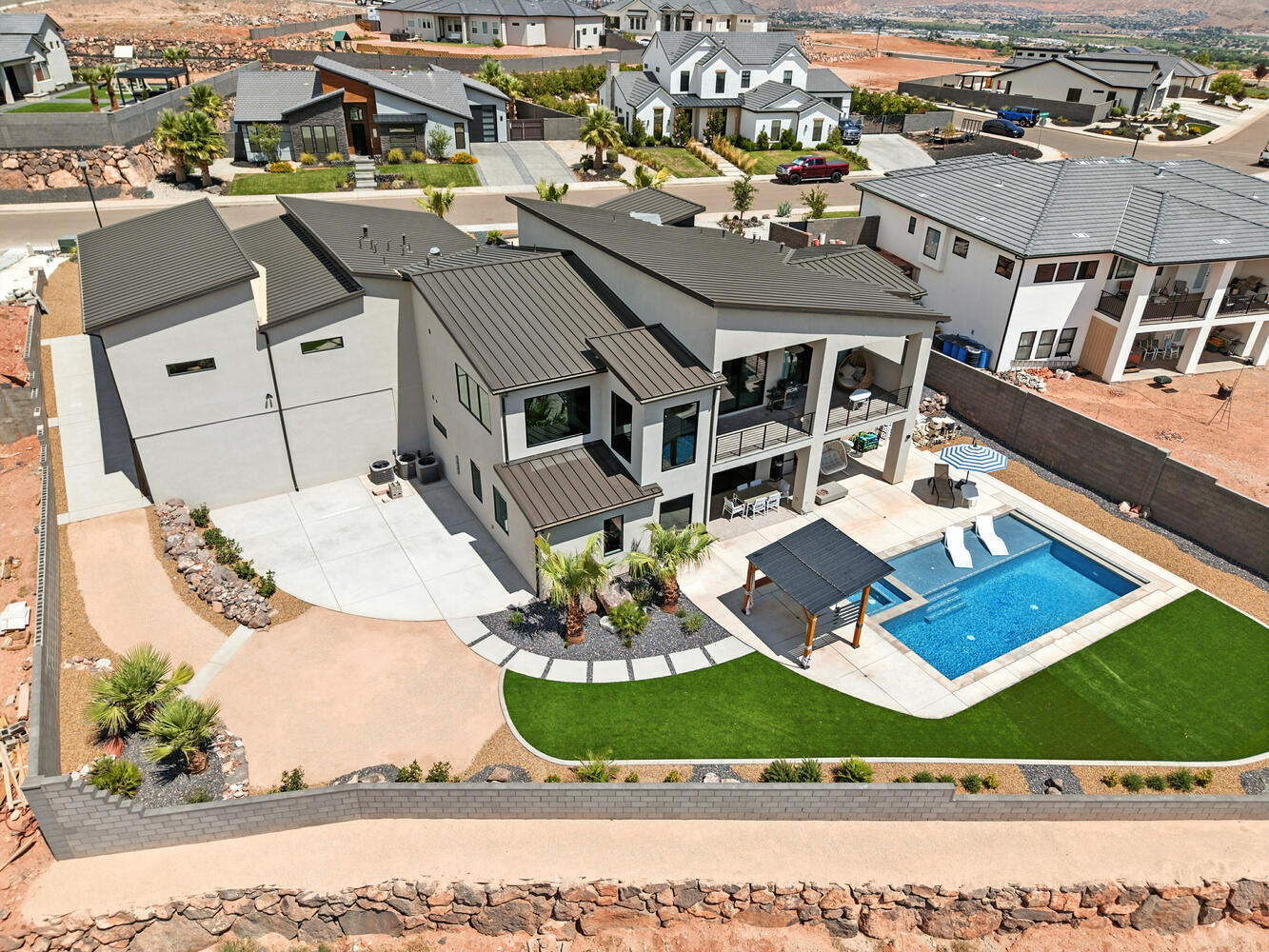 GRAND HEIGHTS - Residential