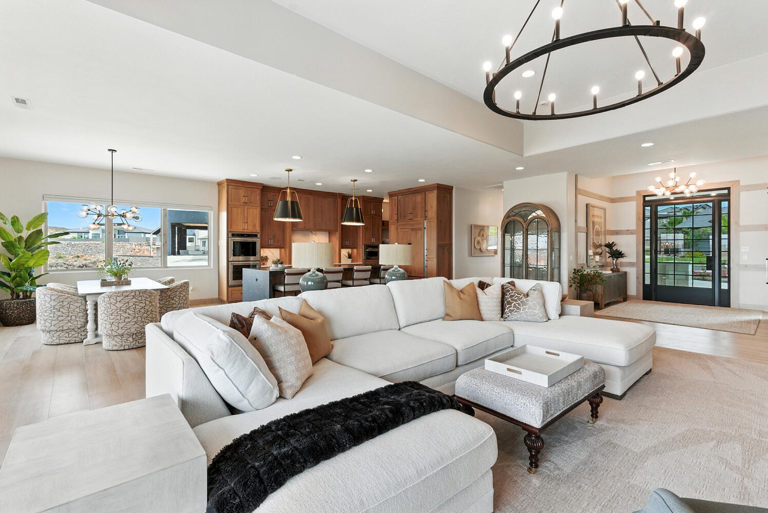 GRAND HEIGHTS - Residential