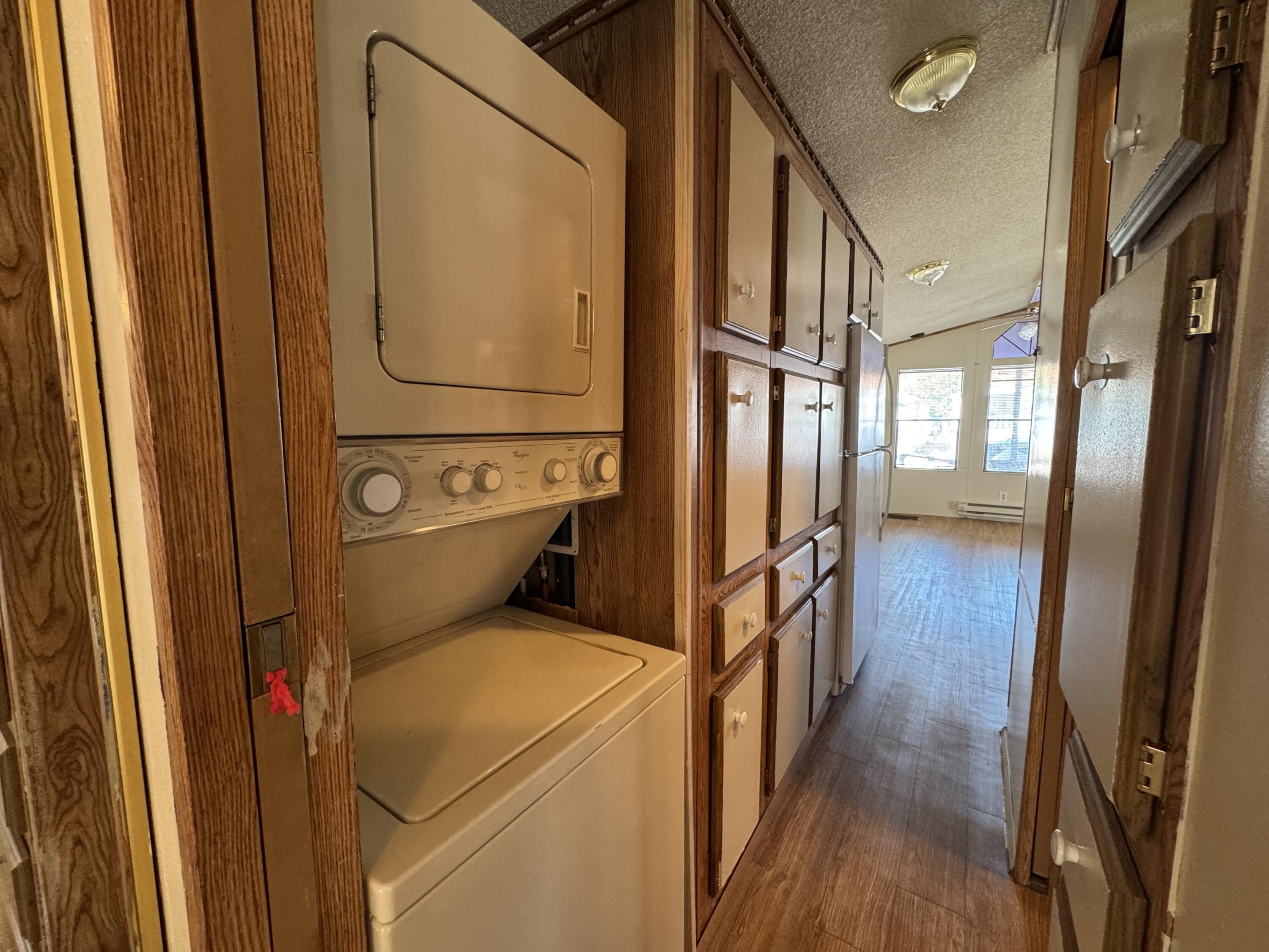 CANYON BREEZE RV RESORT - Residential