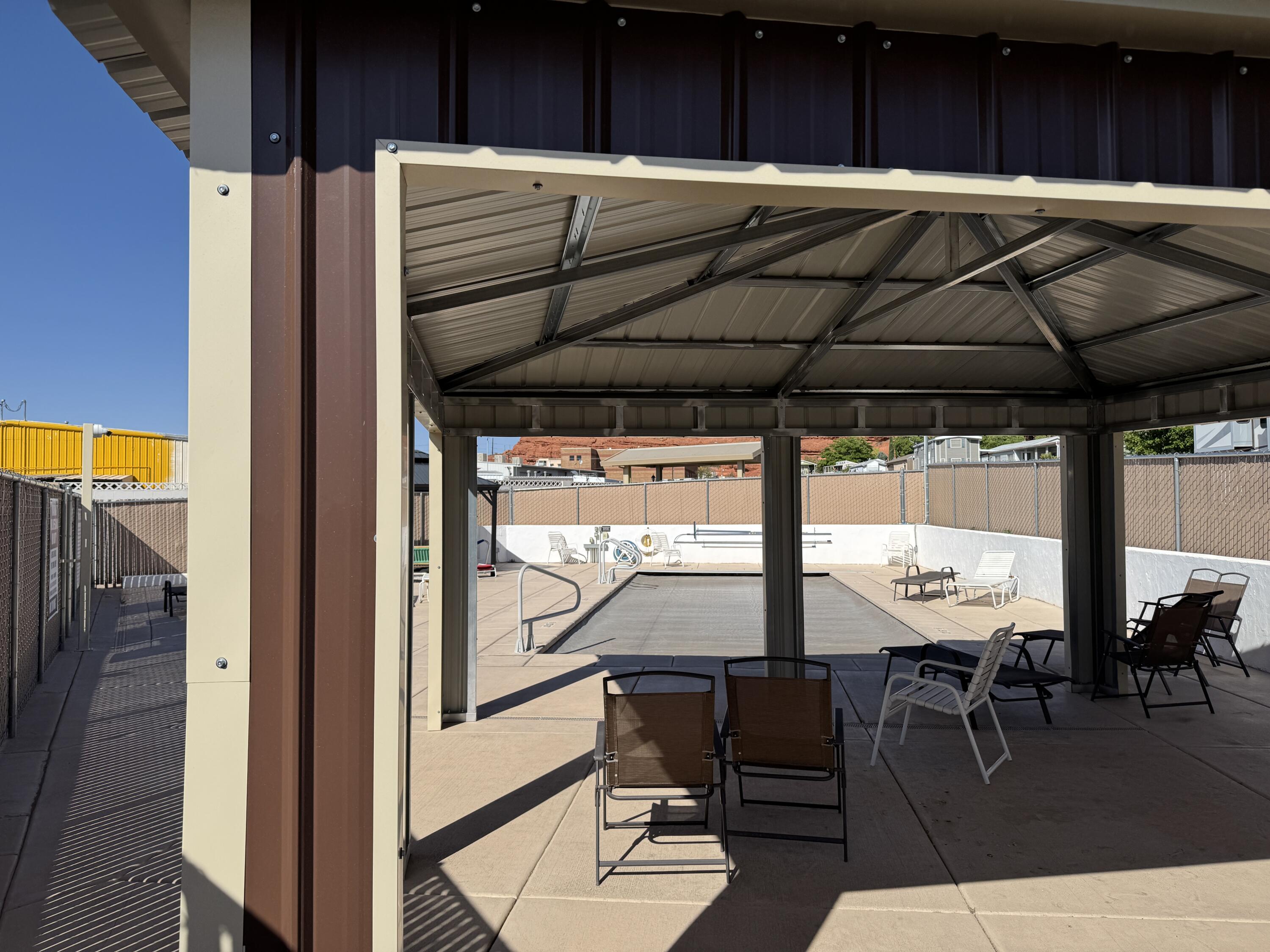 CANYON BREEZE RV RESORT - Residential