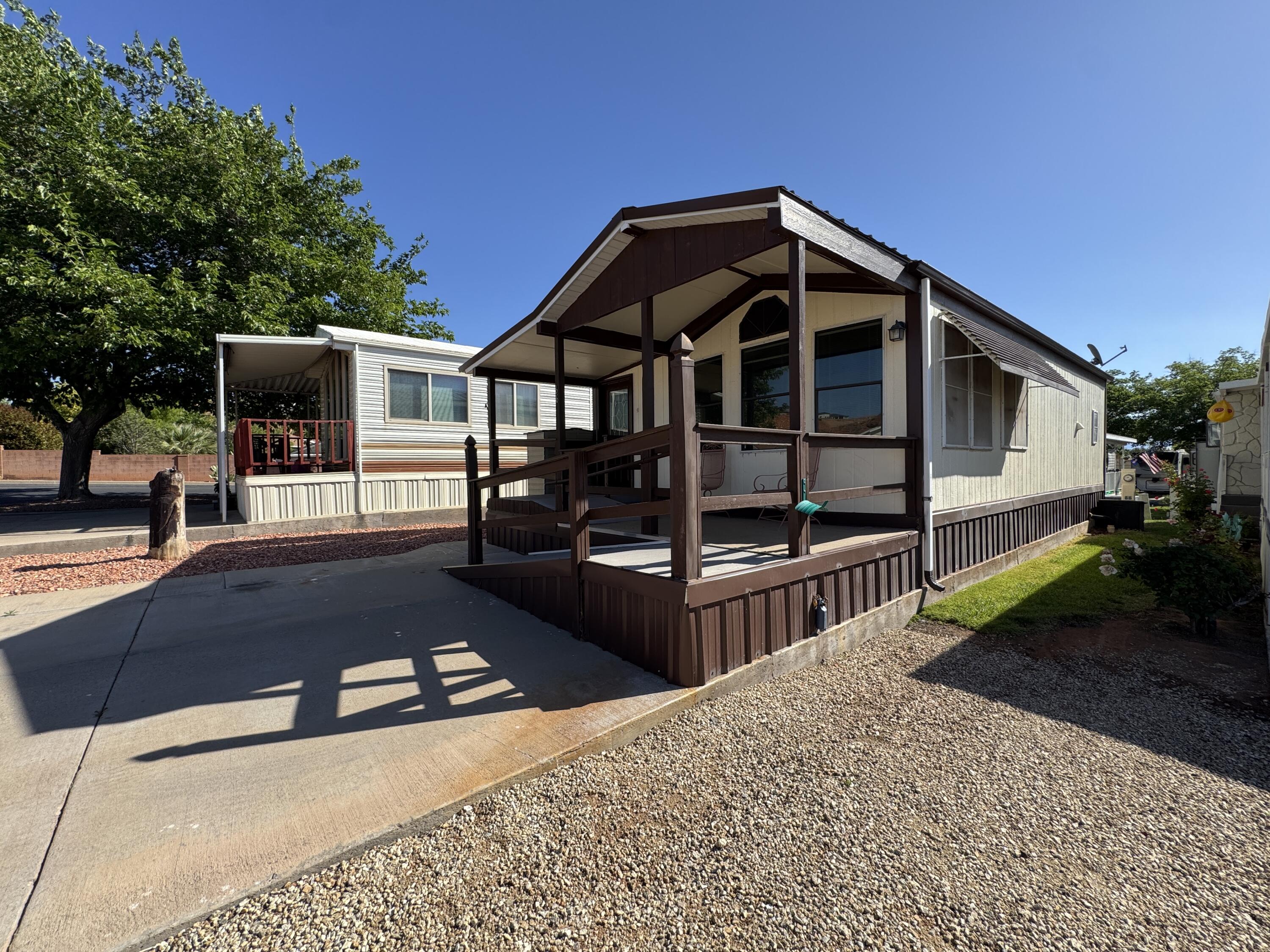 CANYON BREEZE RV RESORT - Residential