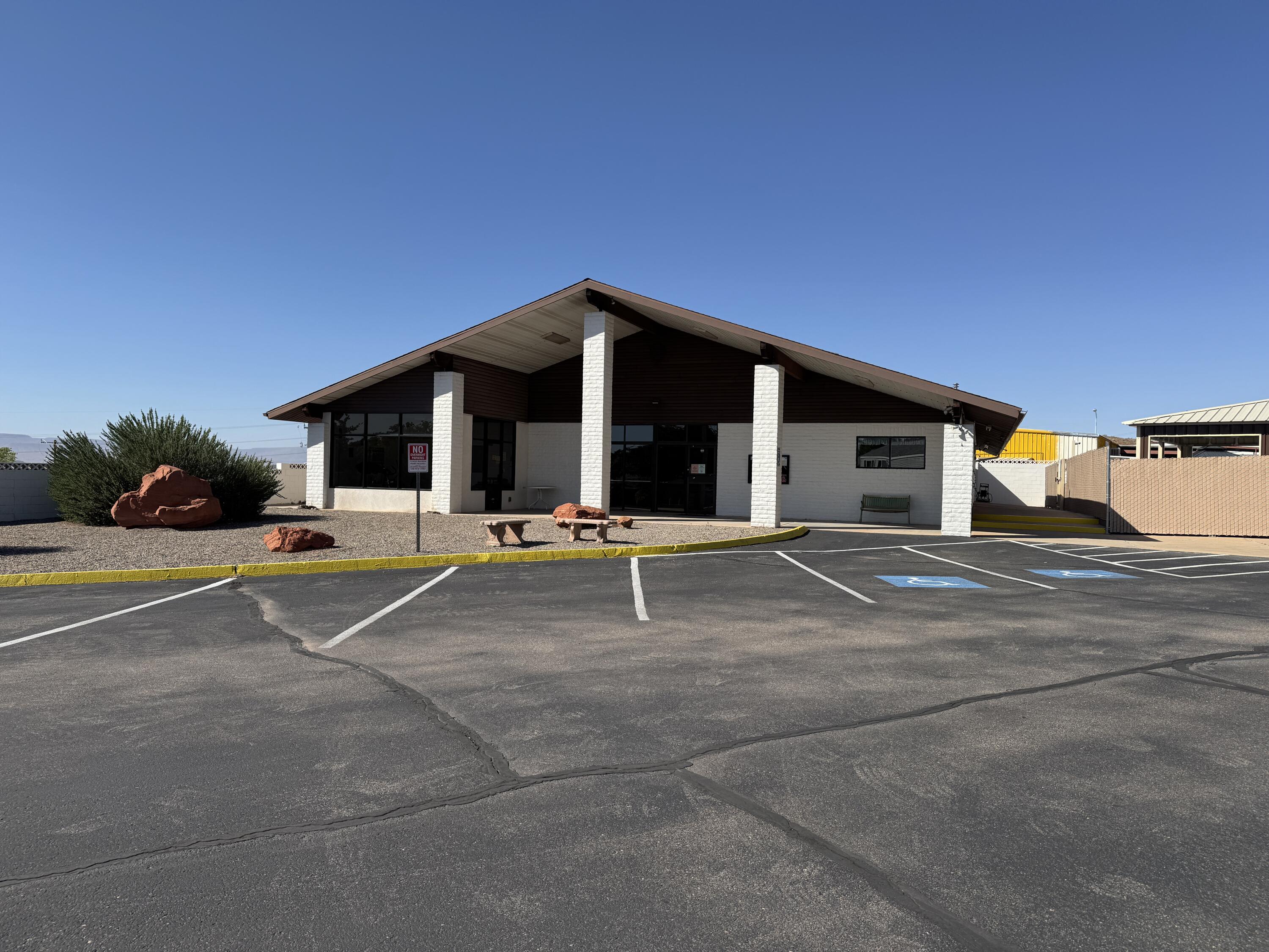 CANYON BREEZE RV RESORT - Residential