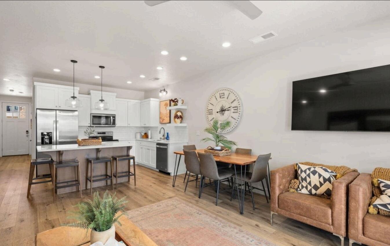 FREEDOM VILLAGE AT THE FIELDS - Residential