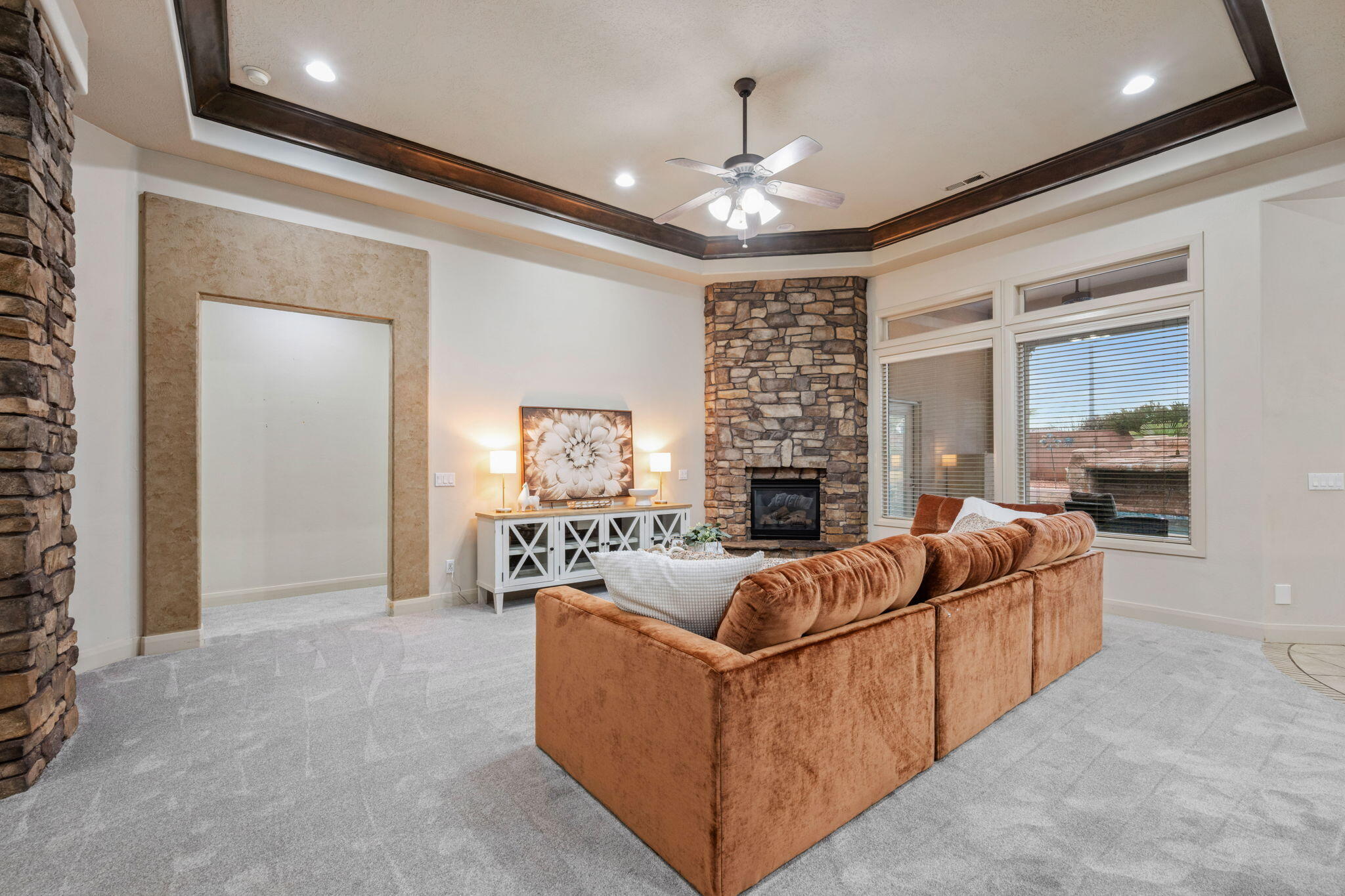 POINTE WEST ESTATES - Residential