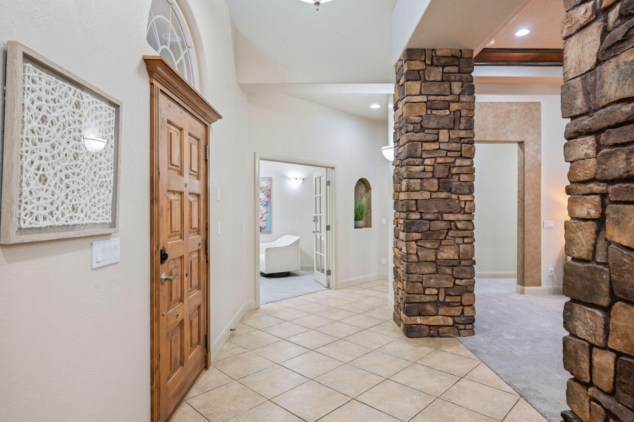 POINTE WEST ESTATES - Residential