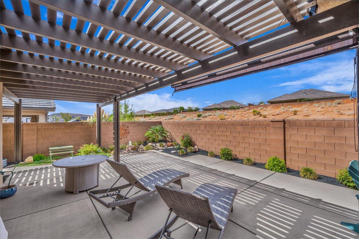 ARROYO AT SIENNA HILLS - Residential