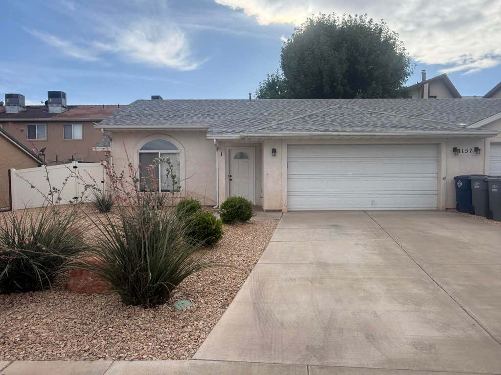 Photo of 1157 N 1340 West CIR, Saint George, UT 84790 (MLS # 26-273186)