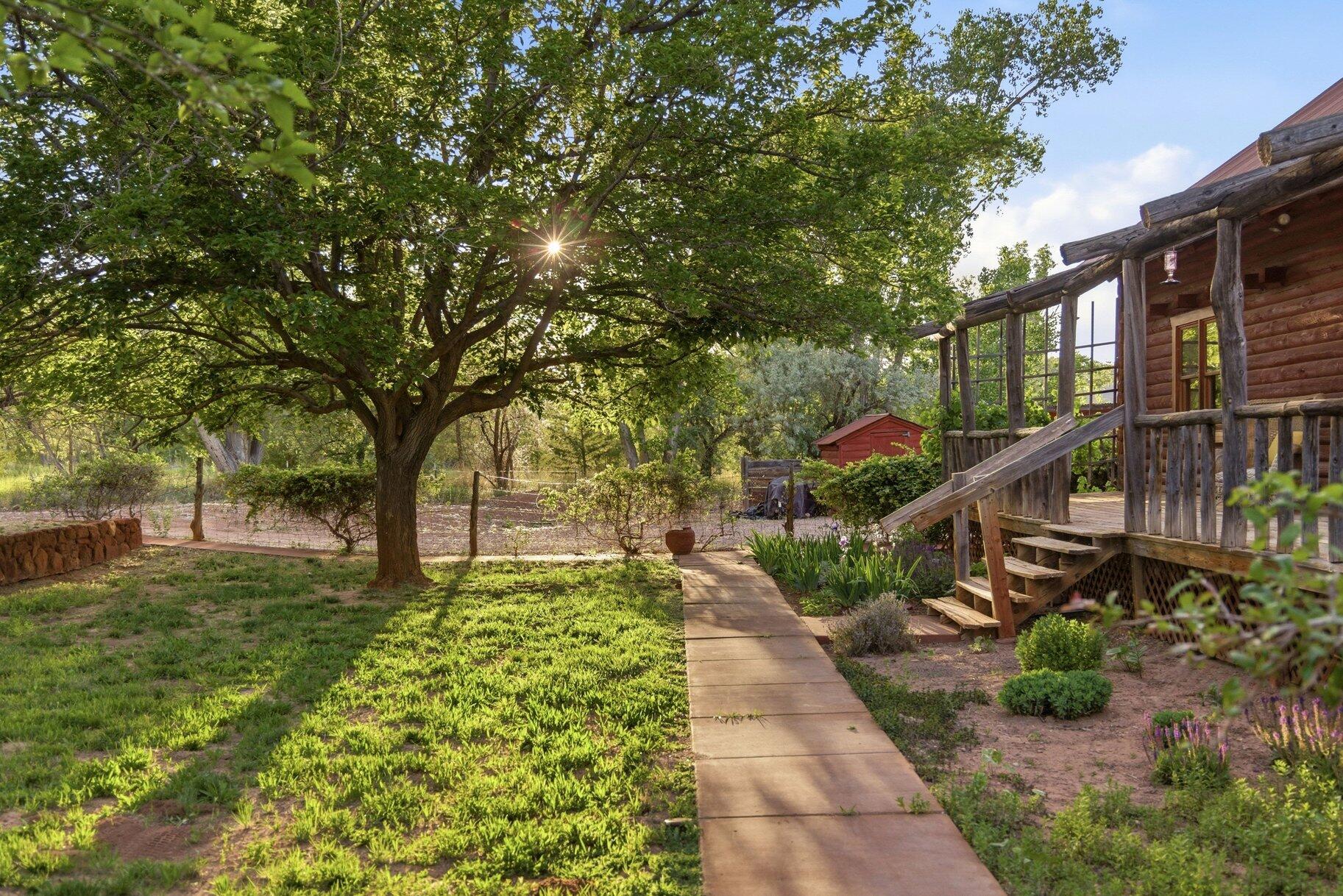 ROCKVILLE TOWNSITE - Residential