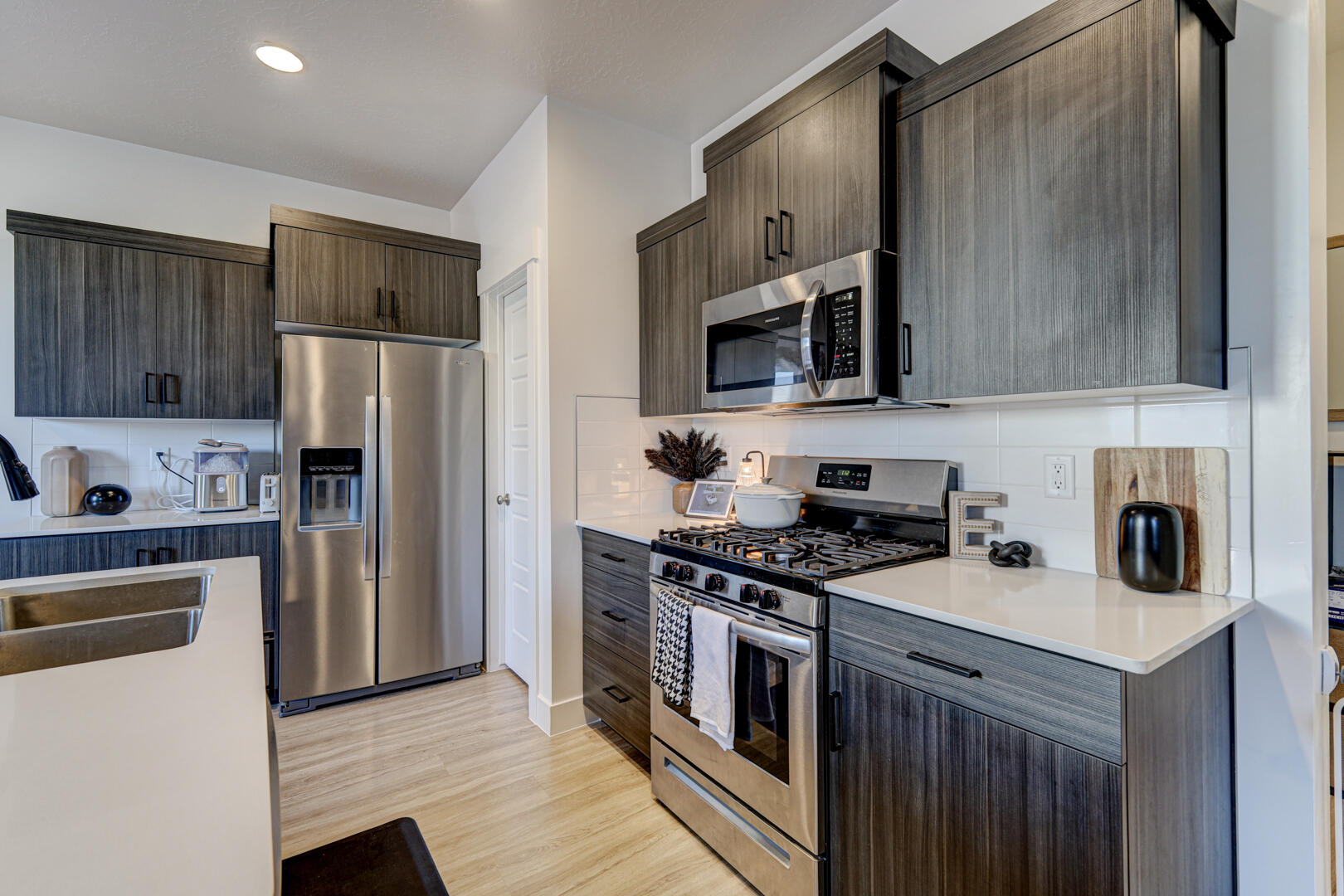 DESERT PROVIDENCE - Residential