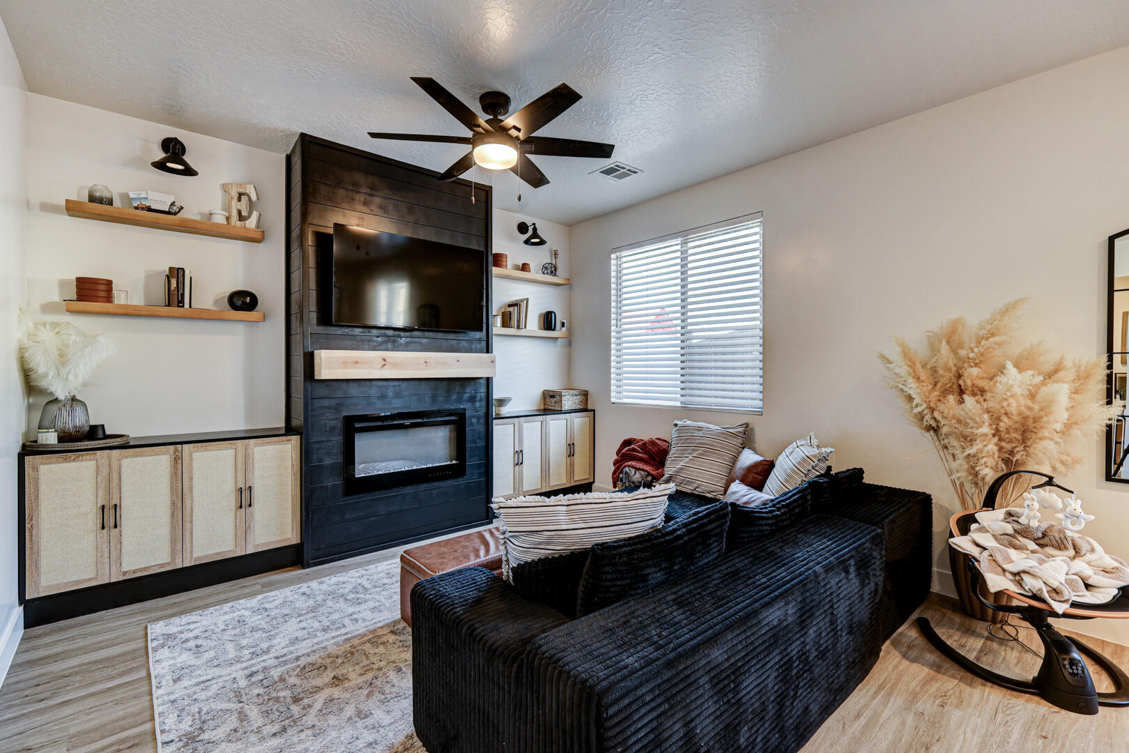 DESERT PROVIDENCE - Residential