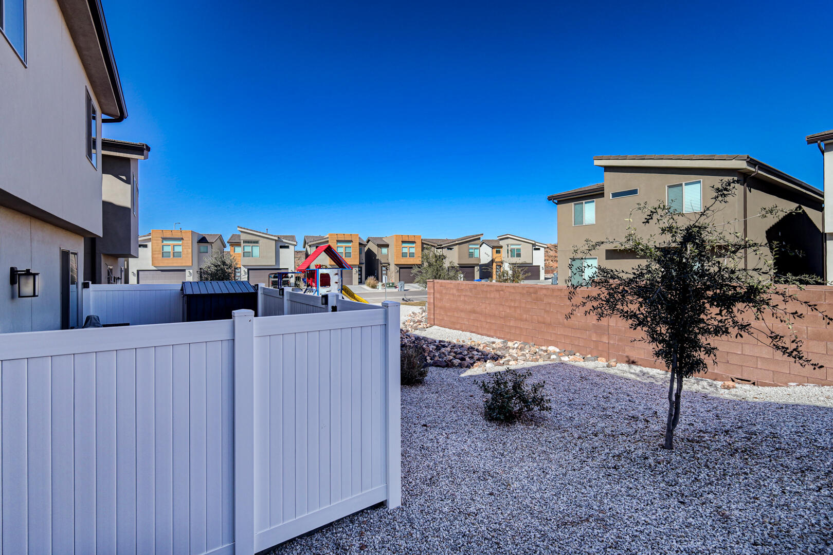 DESERT PROVIDENCE - Residential