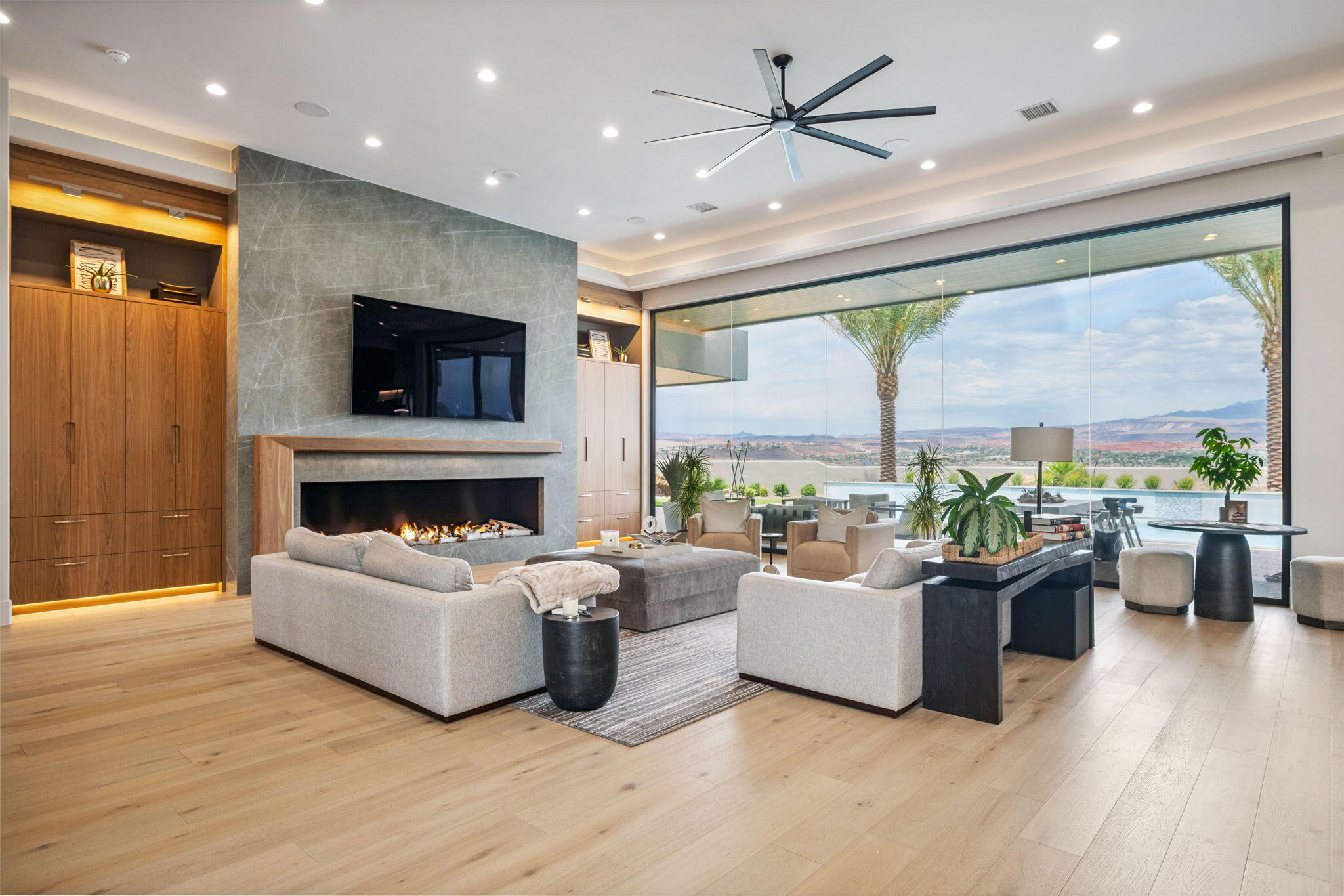 STONE CLIFF - Residential