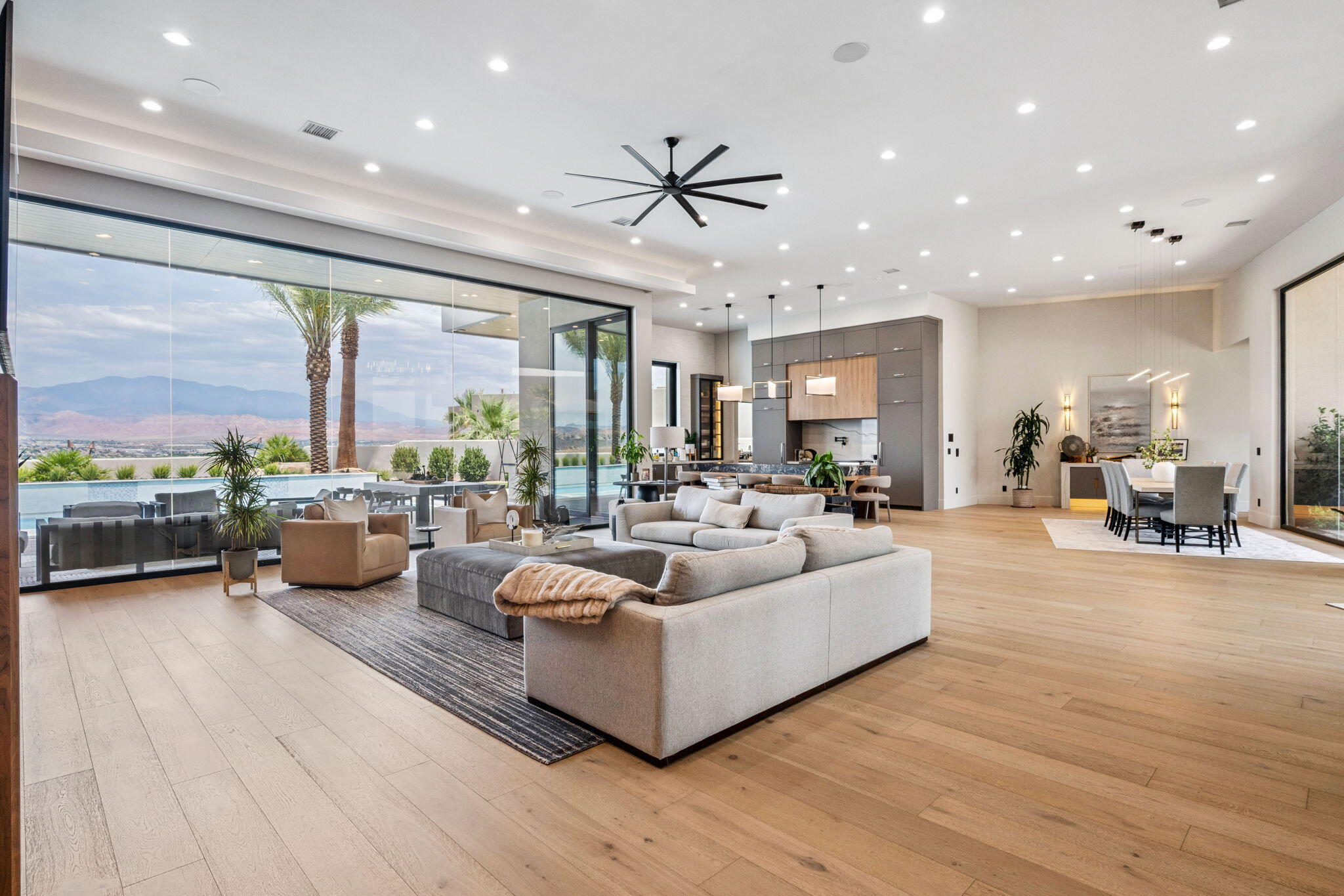 STONE CLIFF - Residential