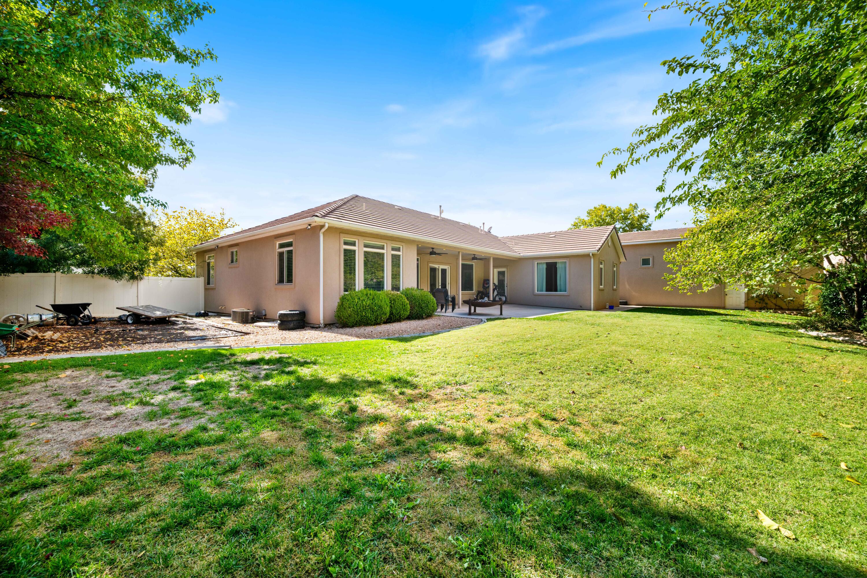 ROBERTS RANCH ESTATES - Residential