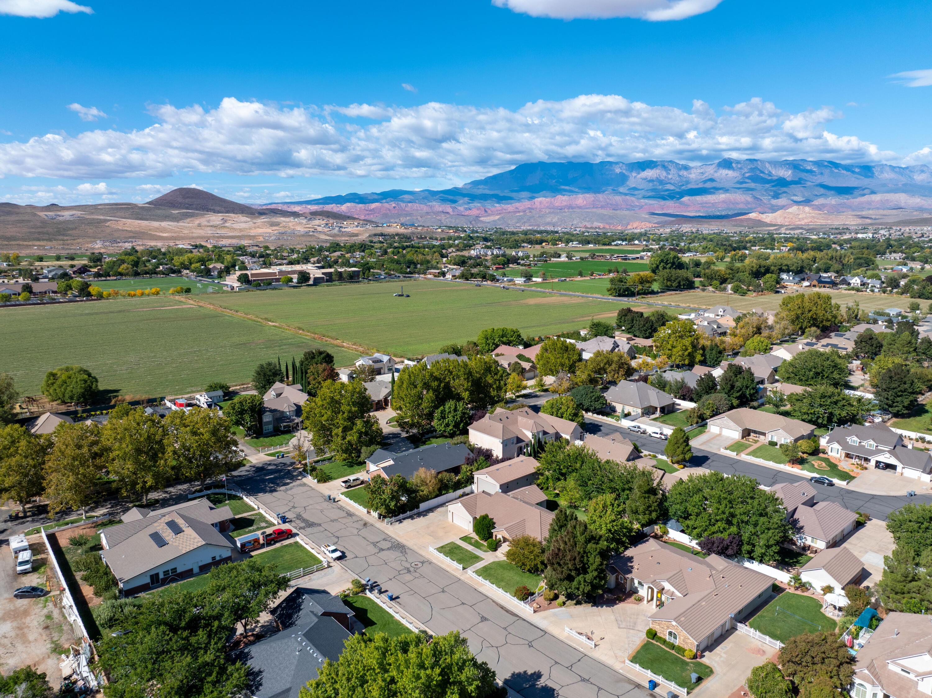 ROBERTS RANCH ESTATES - Residential
