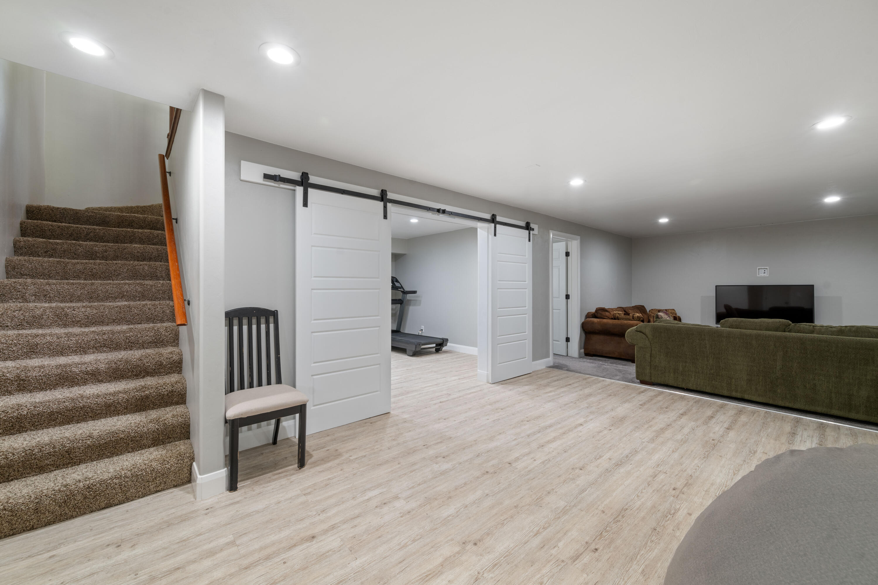 ROBERTS RANCH ESTATES - Residential