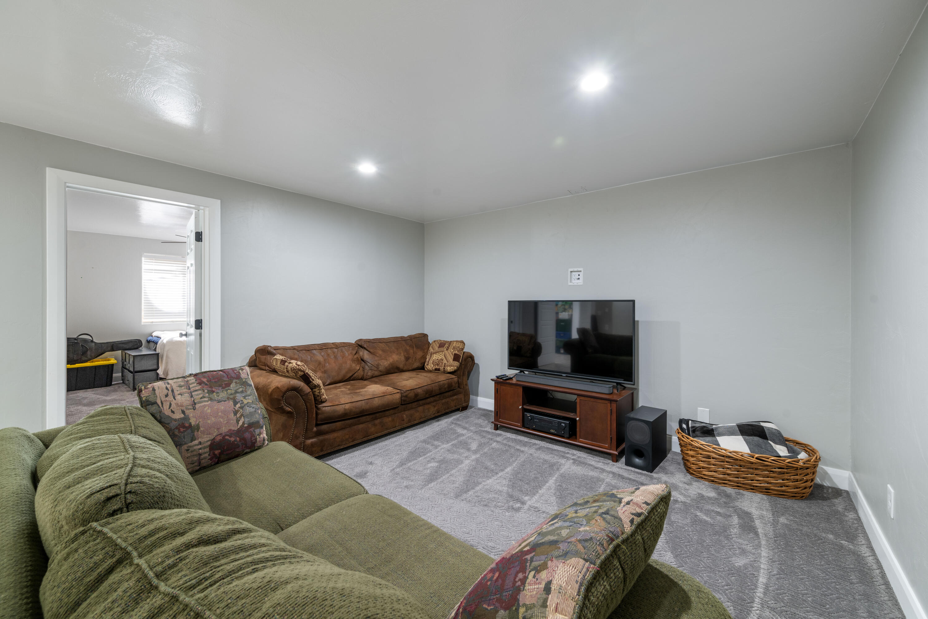 ROBERTS RANCH ESTATES - Residential