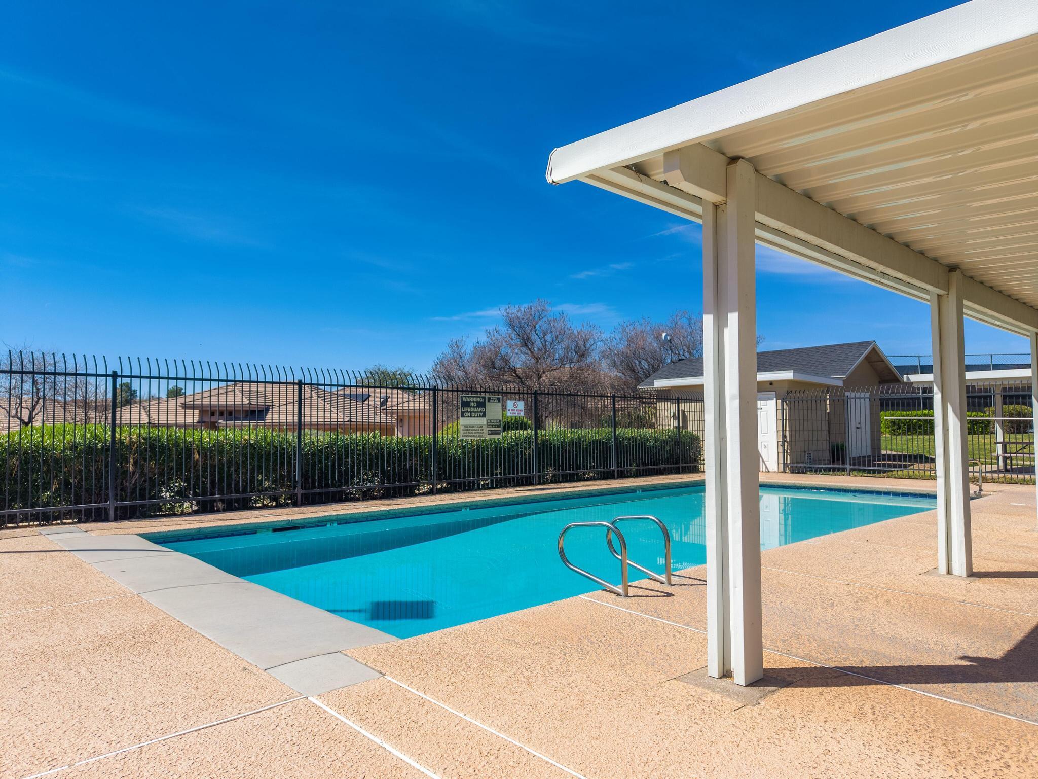 COTTON MANOR CONDOS - Residential