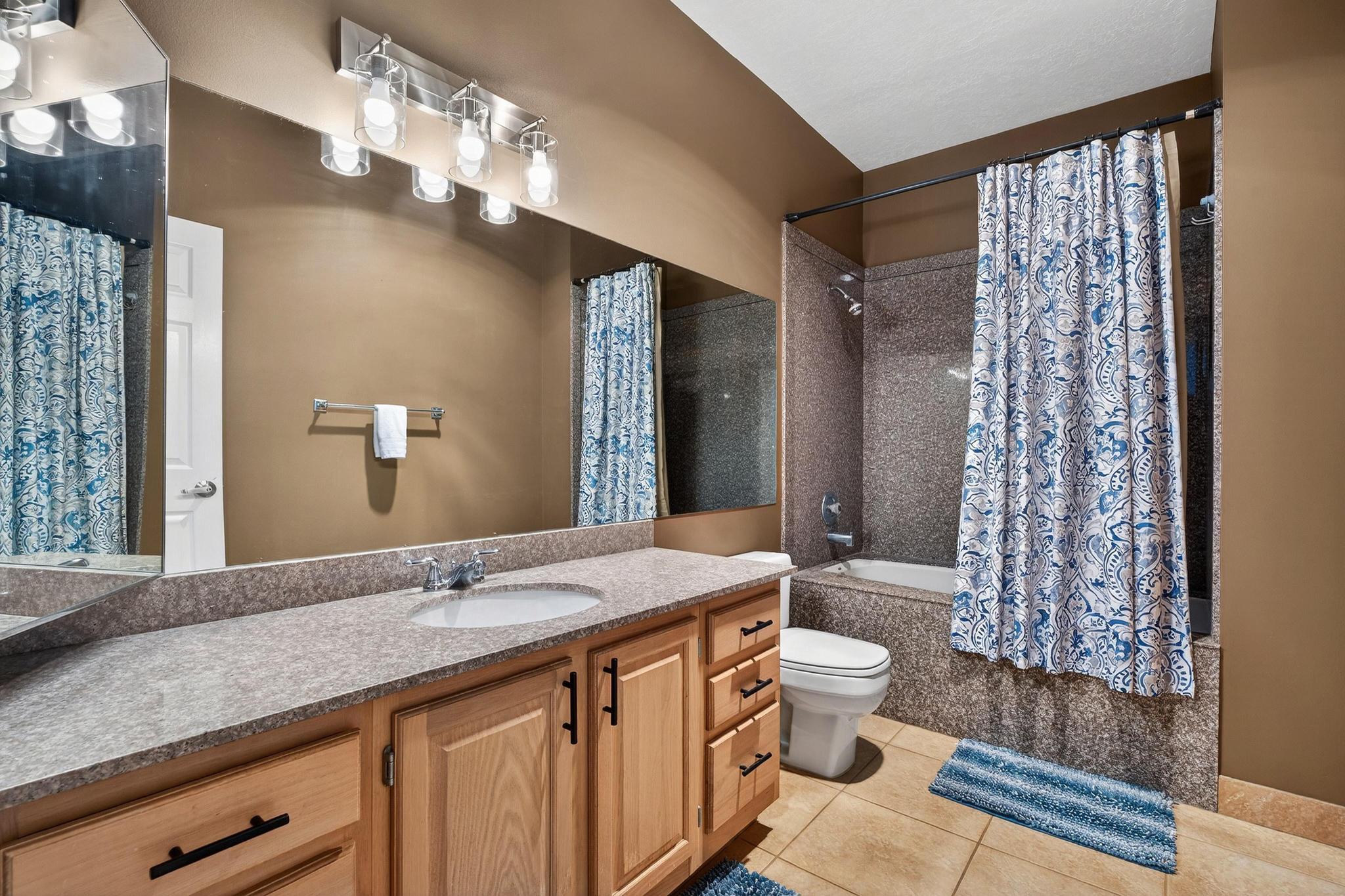 COTTON MANOR CONDOS - Residential