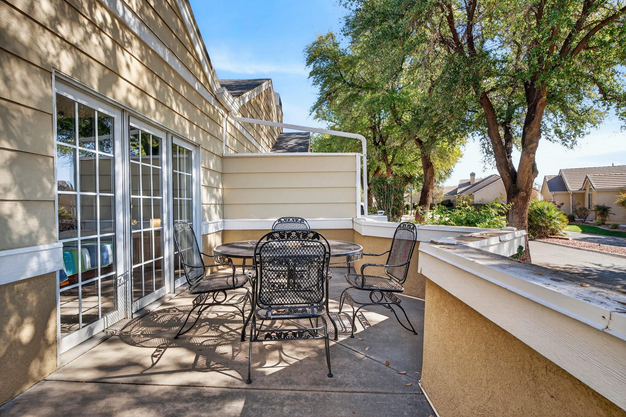 COTTON MANOR CONDOS - Residential