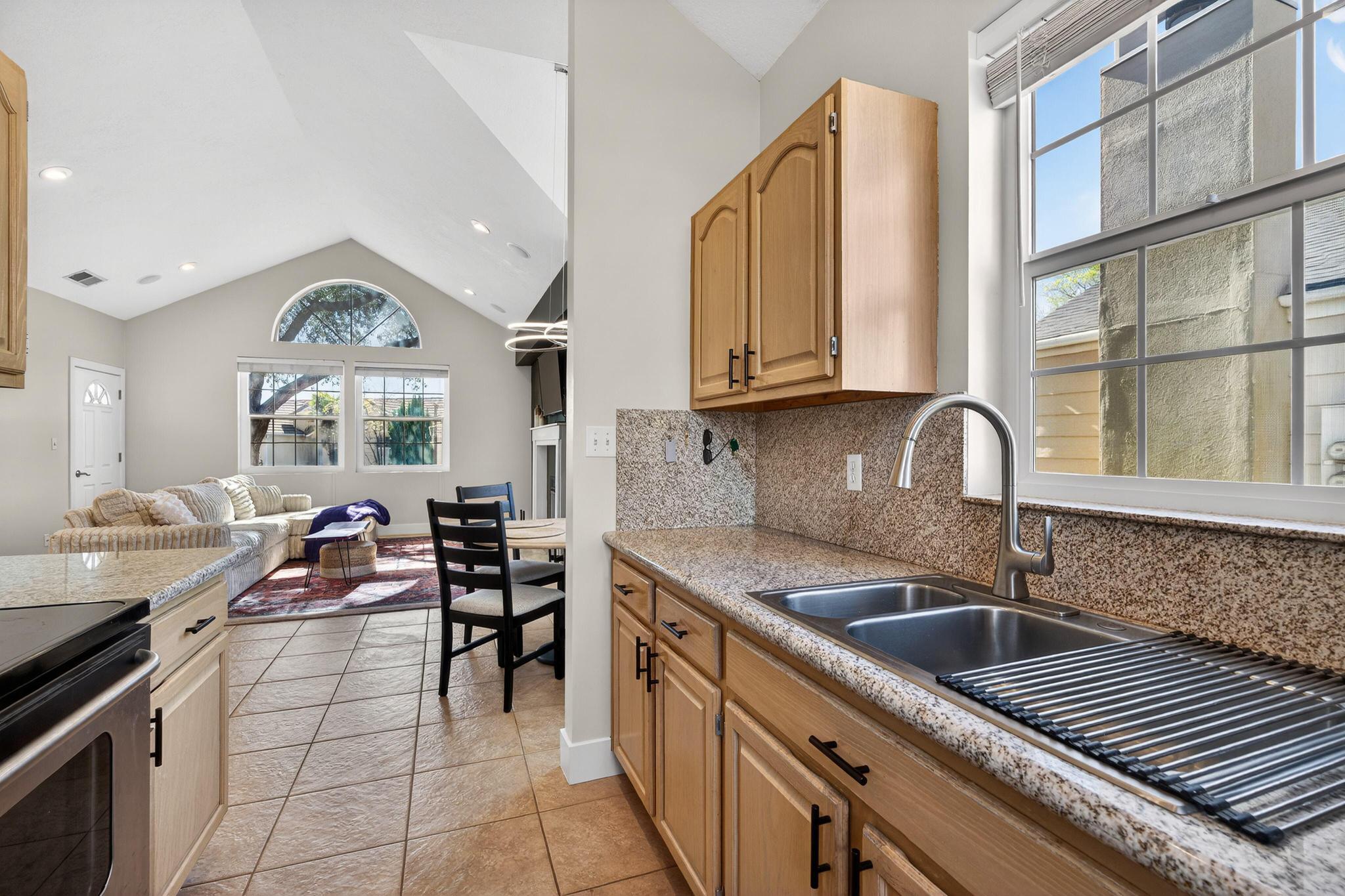 COTTON MANOR CONDOS - Residential