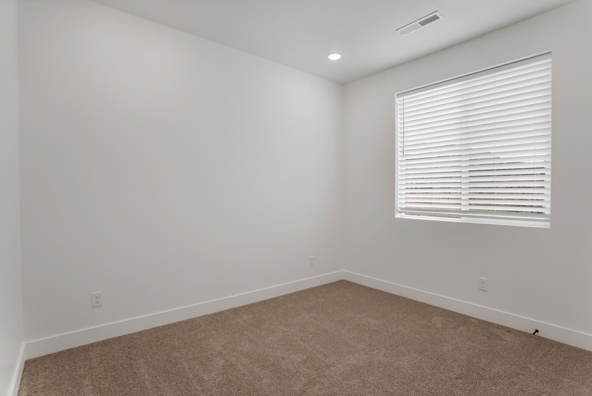 HURRICANE VILLAGE - Residential