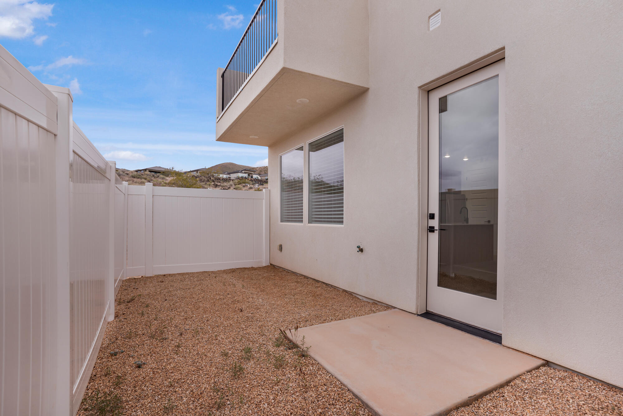 HURRICANE VILLAGE - Residential