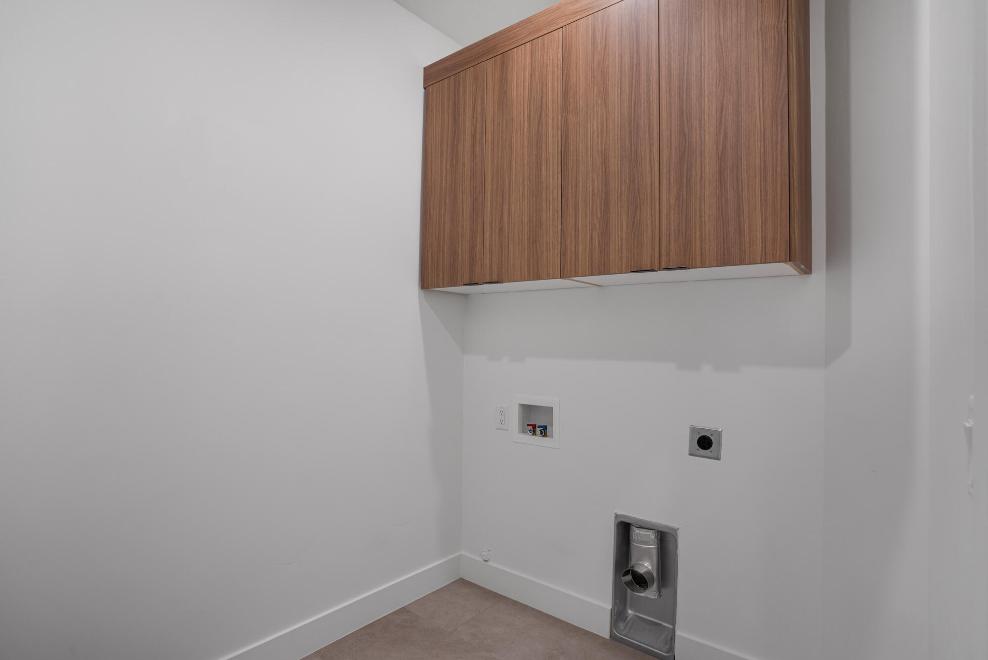 HURRICANE VILLAGE - Residential