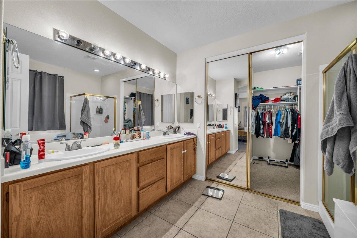 CORAL CANYON - Residential