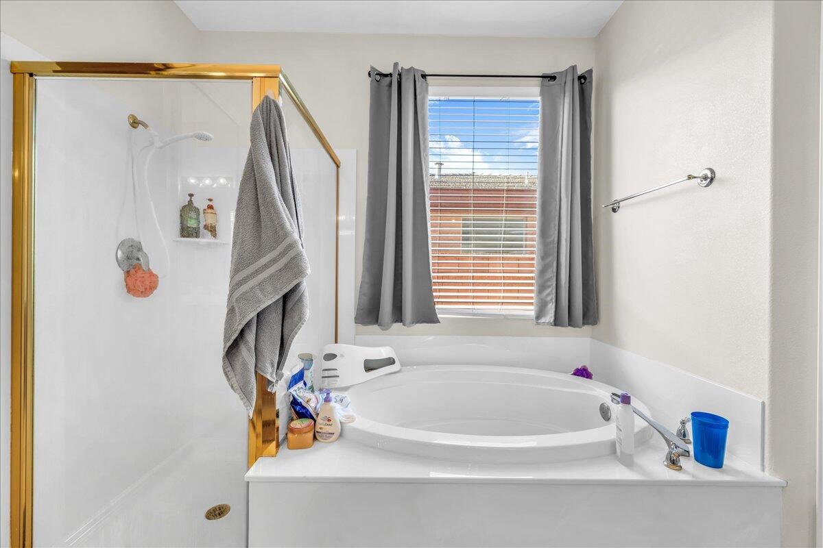 CORAL CANYON - Residential