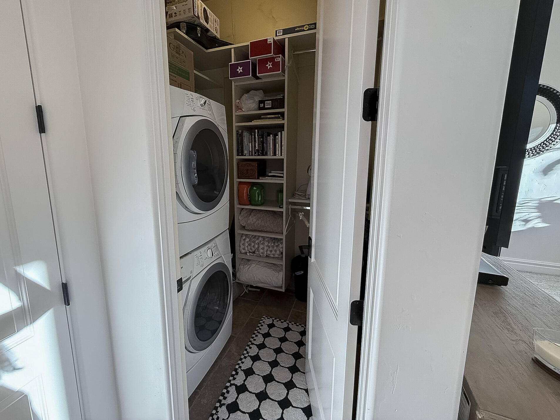 NORTHBRIDGE ESTATES - Residential