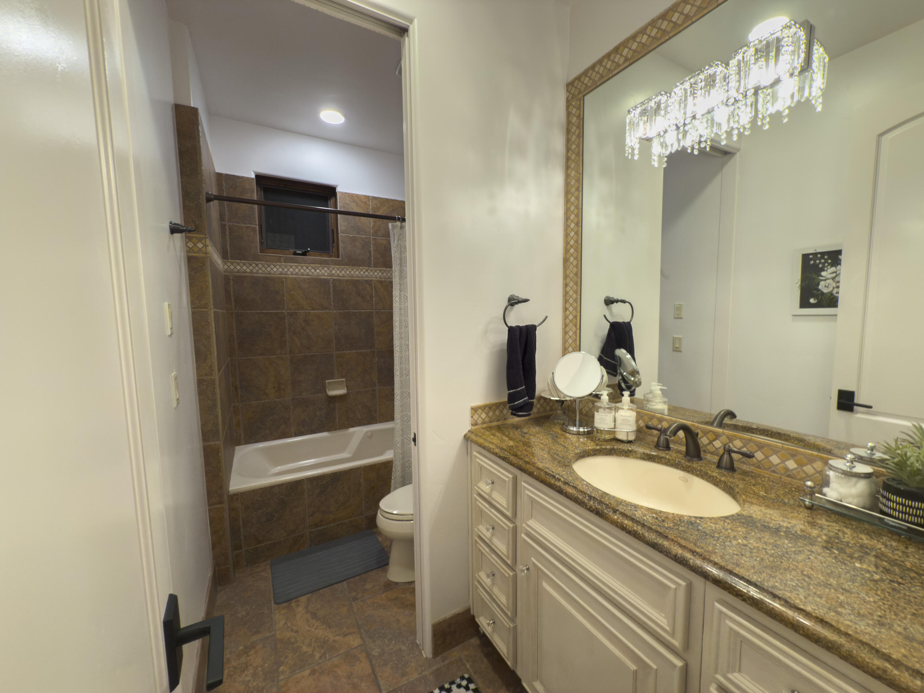 NORTHBRIDGE ESTATES - Residential