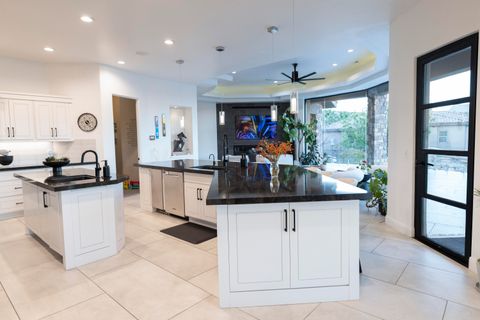 Tiny photo for 1528 N Potomac Ave, Washington, UT 84780 (MLS # 25-266099)