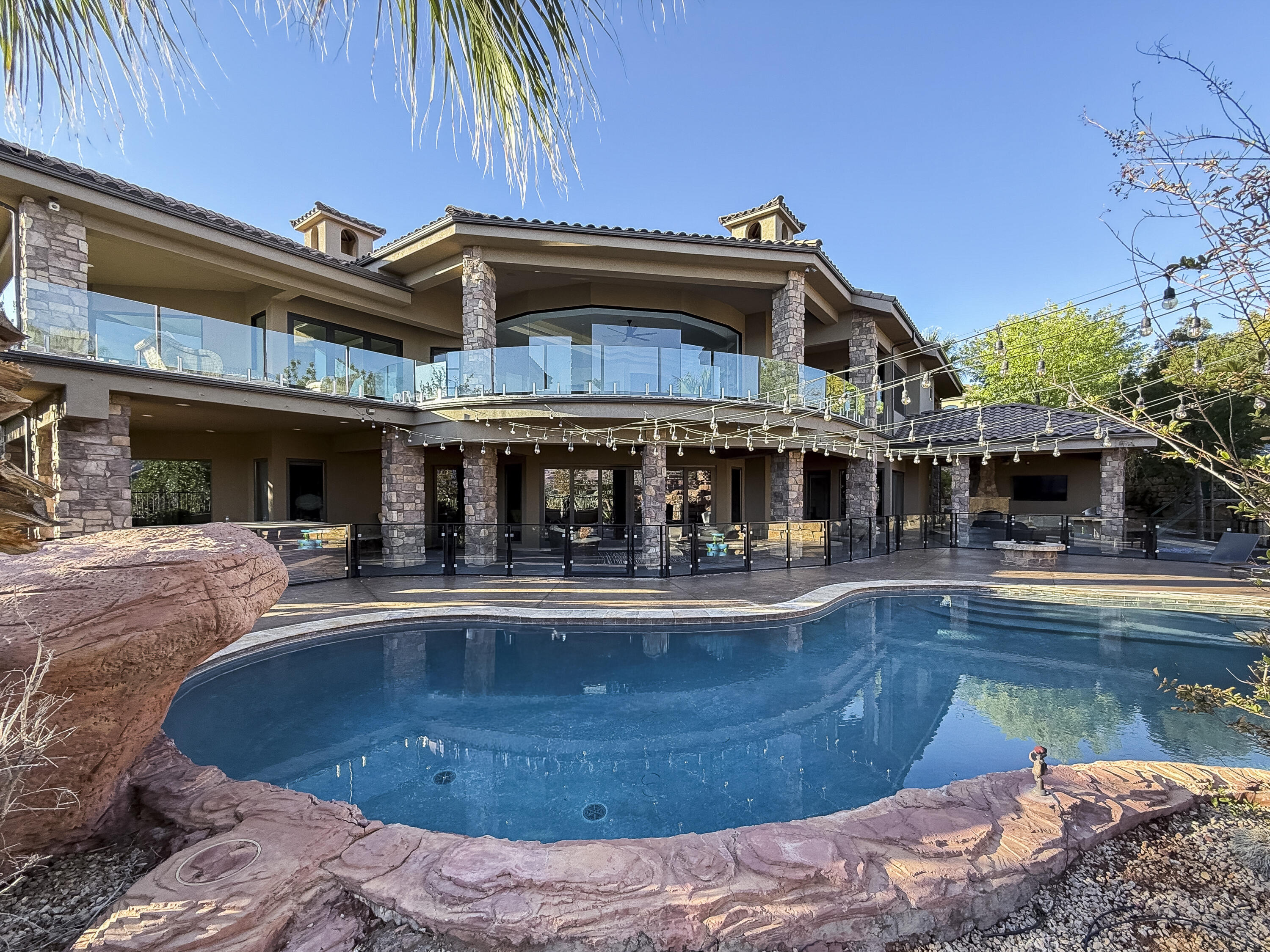 NORTHBRIDGE ESTATES - Residential