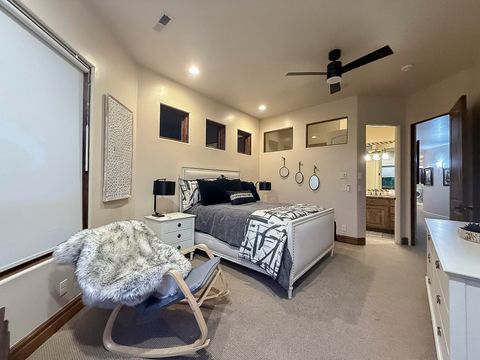 Tiny photo for 1528 N Potomac Ave, Washington, UT 84780 (MLS # 25-266099)