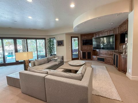 Tiny photo for 1528 N Potomac Ave, Washington, UT 84780 (MLS # 25-266099)