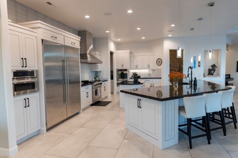 Tiny photo for 1528 N Potomac Ave, Washington, UT 84780 (MLS # 25-266099)