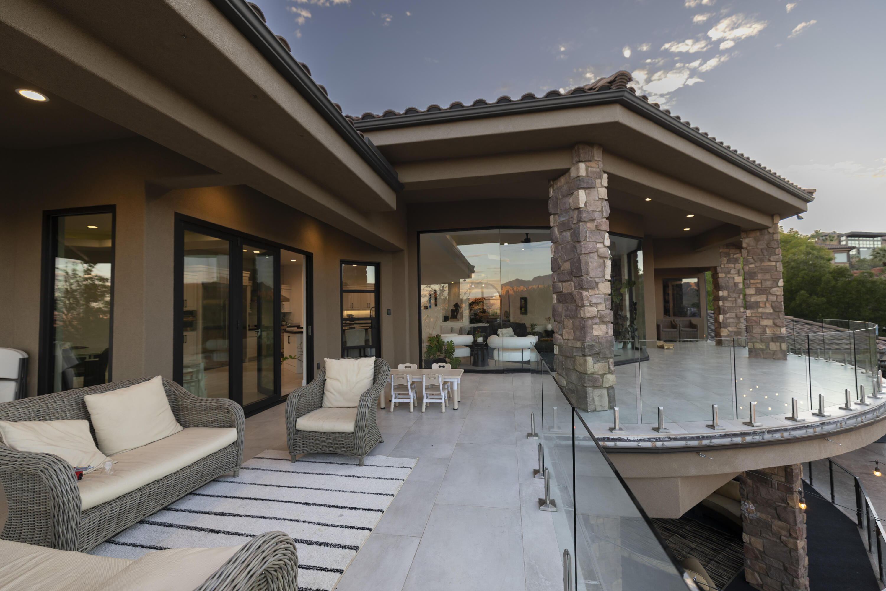 NORTHBRIDGE ESTATES - Residential