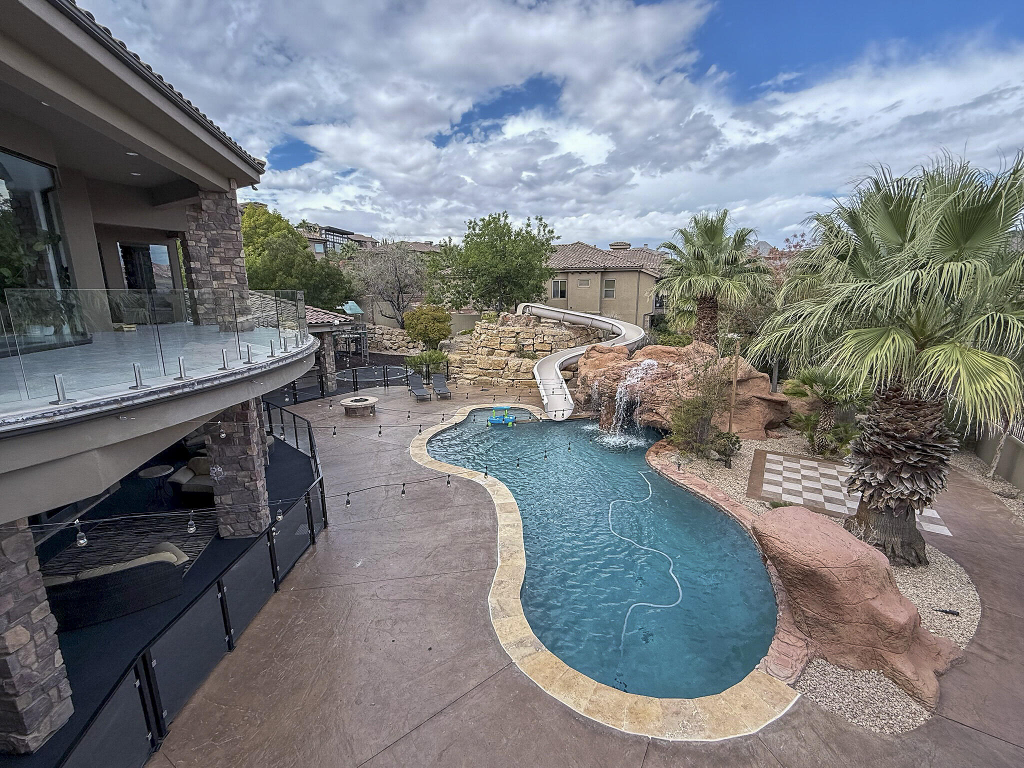 NORTHBRIDGE ESTATES - Residential