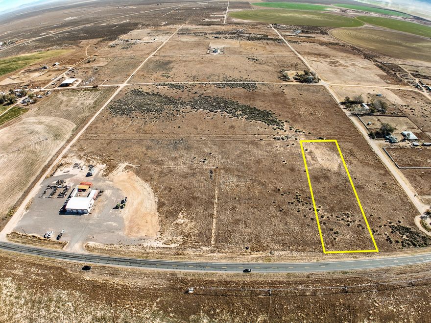 Address is approximate

LEGAL DESCRIPTION: Escalante Valley Ranchos - Unit 6 Lots 114 & 115

2nd of 4 contiguous parcels with direct access to Highway 18. 

great location

2 ACFT Water included (WR#71-1193)