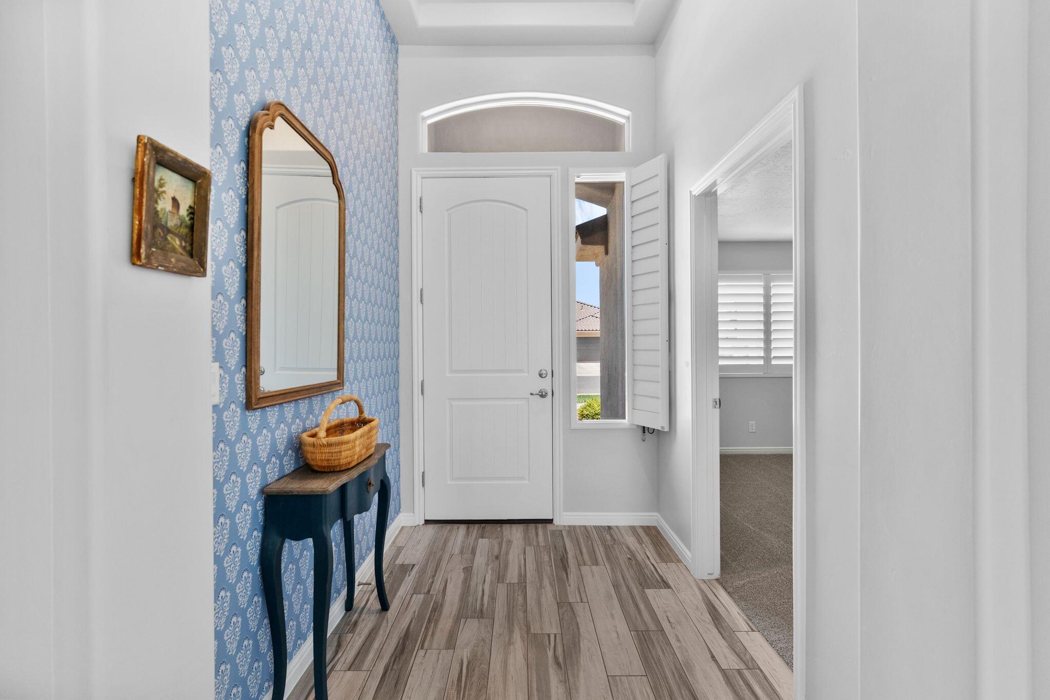 SUGAR PLUM IN THE FIELDS - Residential