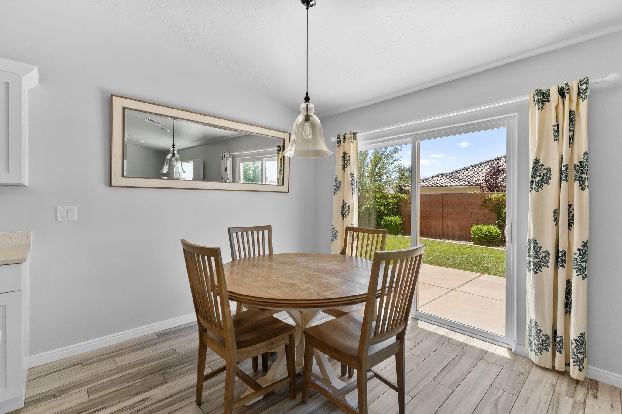 SUGAR PLUM IN THE FIELDS - Residential