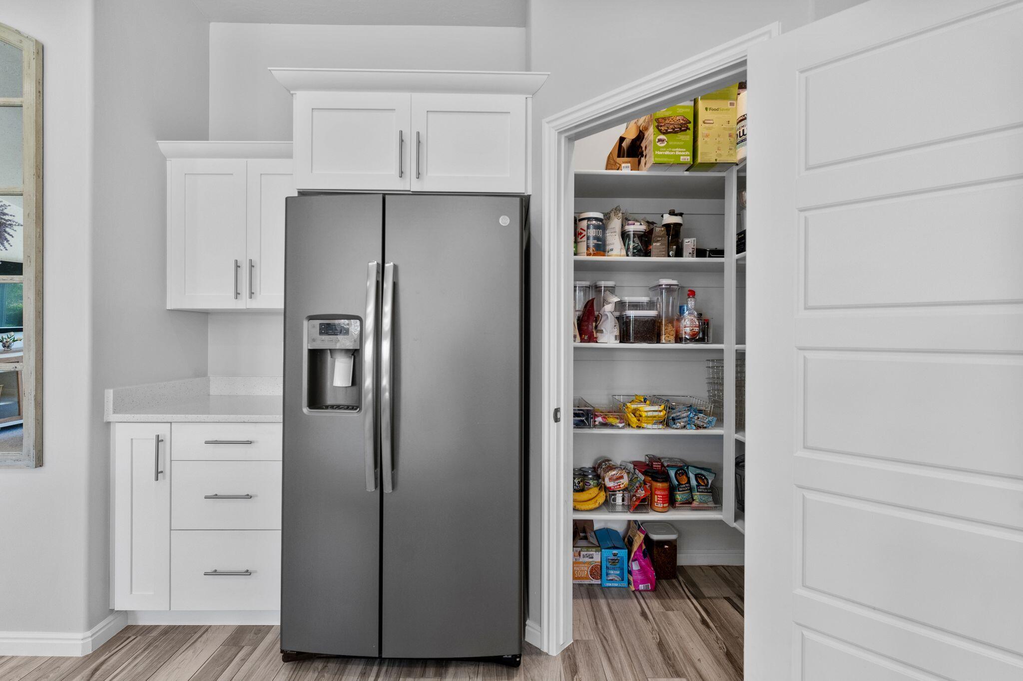 SUGAR PLUM IN THE FIELDS - Residential