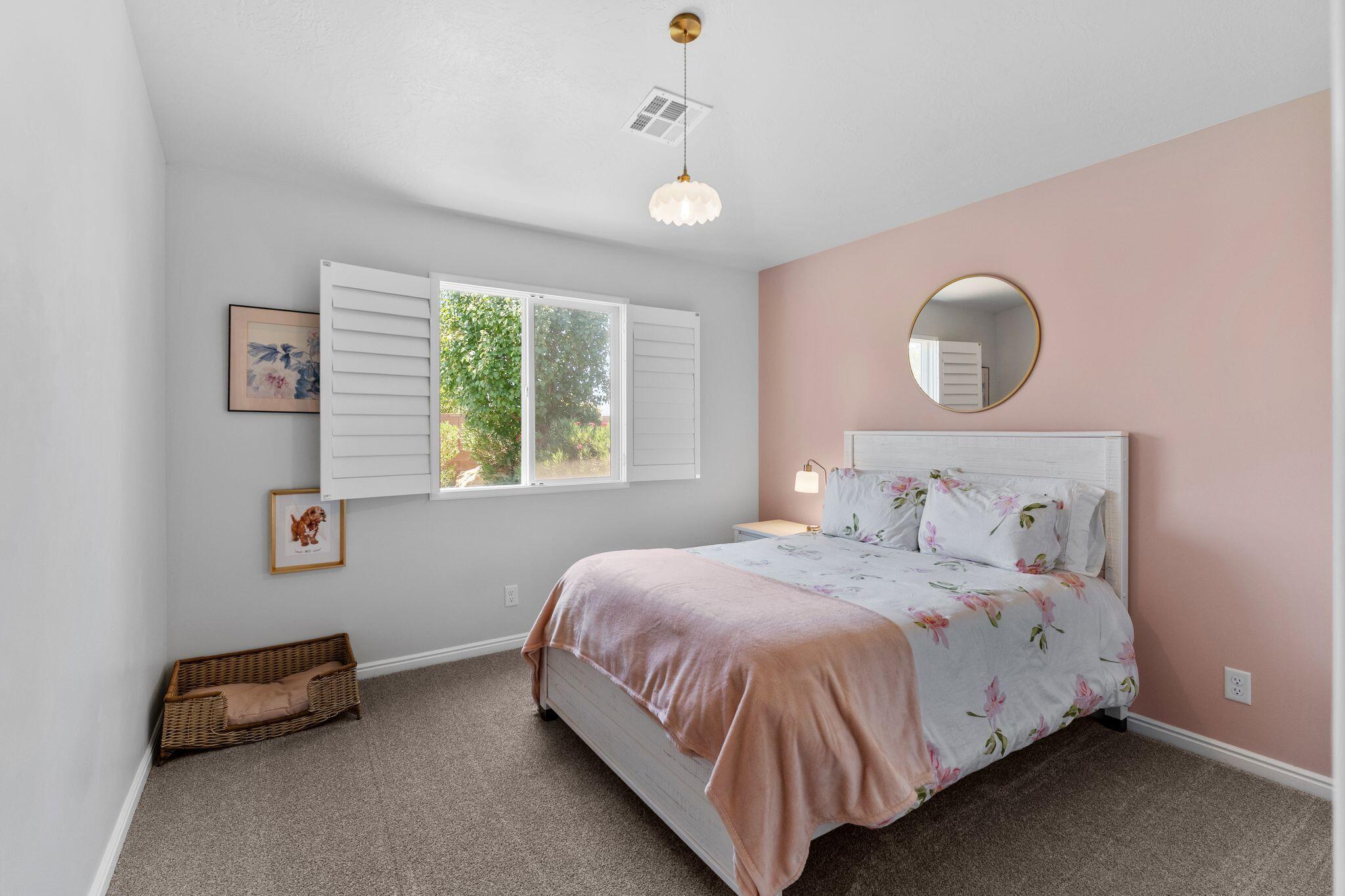 SUGAR PLUM IN THE FIELDS - Residential