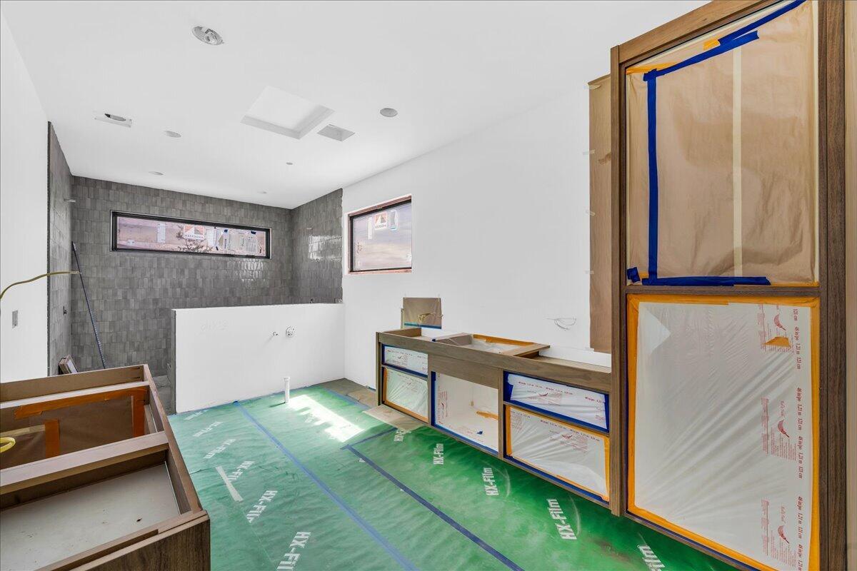 LEDGES OF SG JOHNSON ARCH - Residential