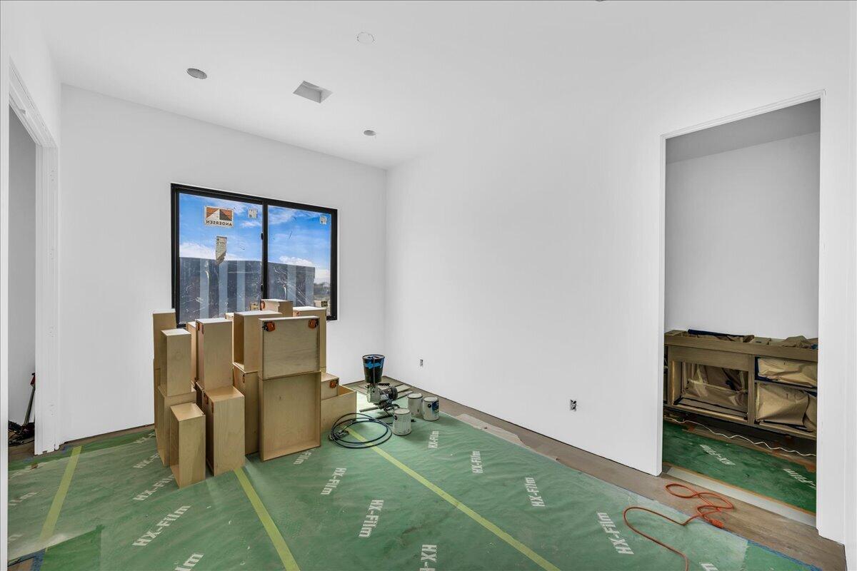 LEDGES OF SG JOHNSON ARCH - Residential