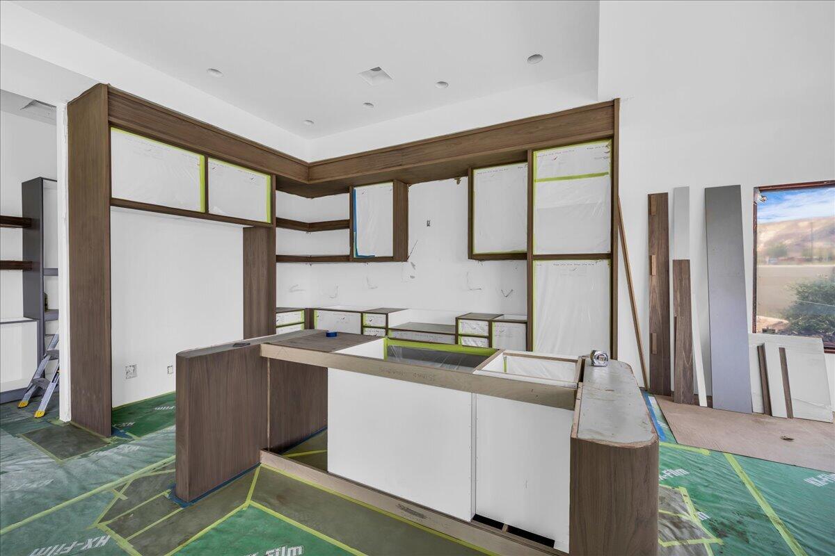 LEDGES OF SG JOHNSON ARCH - Residential